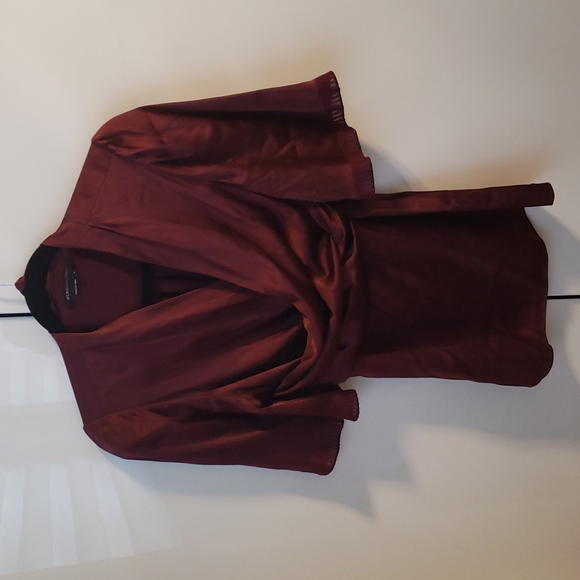 BCBG Top - Picture 1 of 1